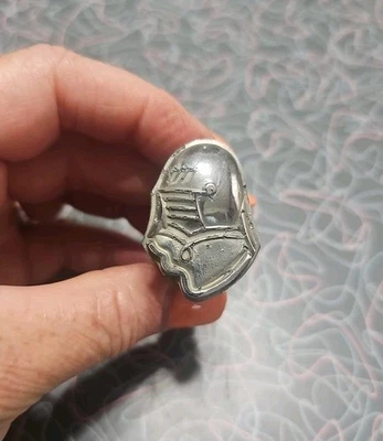 1953 1954 1955 PACKARD CLIPPER trava de porta-malas com cabeça de cavaleiro flip emblema de porta aberta - Imagem 1 de 4