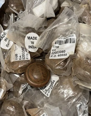 (((((96))))) Perillas de gabinete de hierro fundido NUEVAS 1” tiradores de cajón redondos "hierro oxidado" Foto 1 de 4