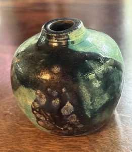 Vaso vintage Raku Bud studio ceramica verde blu iridescente firmato 3,5" - Foto 1 di 10