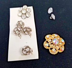 8 VINTAGE RHINESTONE BUTTONS, Shank, 4 Round Multi - ESTATE FIND - Picture 1 of 6