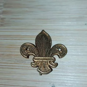 UK Scouting Metal Beret Badge 1970's - Picture 1 of 2