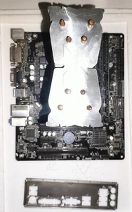 Scheda madre asrock FM2A68M-DG3+ cpu amd a6 7400k gpu amd r5 4gb ram come nuovo - Photo 1/5