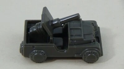 Green Jeep CHOPPER STRIKE Replacement 1976 Milton Bradley Board Game #952 - Image 1 of 2