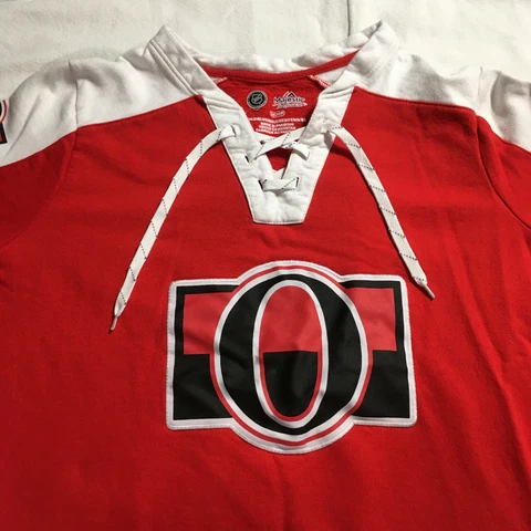 #58 Majestic Fan Fashion NHL Ottawa Senators Red Womens Small 11 time Champions Cover