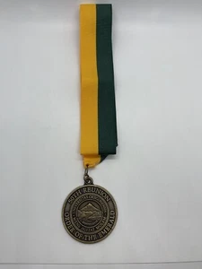 University of Oregon Medal - 50th Reunion Order Of Emeralds Collectible - Picture 1 of 7