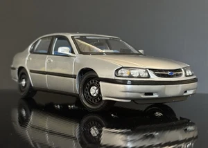 2004 Chevrolet Impala Unmarked Undercover Silver 1/18 HTF ! - Picture 1 of 18