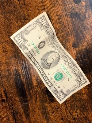 VINTAGE SERIES 1993 $20 DOLLAR BILL FEDERAL RESERVE NOTE - Image 1 of 3