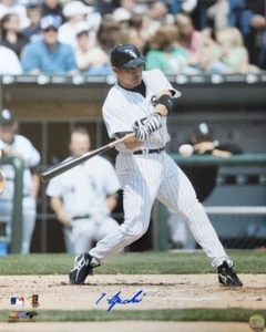 Foto autografiada firmada 16x20 de TADAHITO IGUCHI de los Medias Blancas de Chicago - Certificado de autenticidad - Imagen 1 de 1