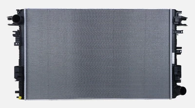 Conjunto de radiador TYC 13895 para modelos Ram 2500/3500 6.4L 2019-2024 - Imagem 1 de 3