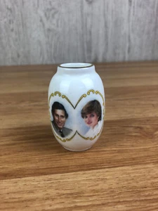 Crown Staffordshire Miniature Bud Vase Wedding Prince Charles Lady Diana Spencer - Picture 1 of 8