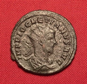 Ancient Roman Bronze Diocletianus Antoninianus Coin - Picture 1 of 2