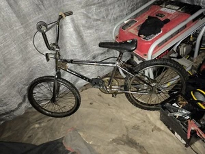 Diamondback Bicycle Has All Original Part And Is Rideable - Picture 1 of 9