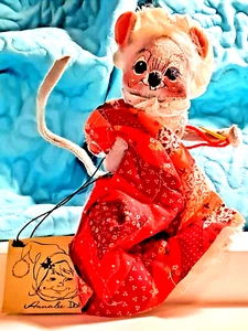ANNALEE Mobilitee Felt Doll 6" Tall Vintage 1982 Grey Mouse Sewing 8" Long Tail - Picture 1 of 12