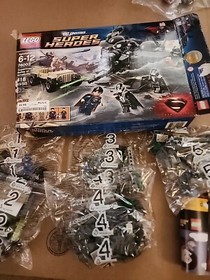 New Lego DC Super Heroes SUPERMAN BATTLE OF SMALLVILLE 76003 Open Box Sealed Bag