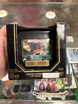 Premier Edition Racing Champions 1993 - #33 Harry Gant - Skoal 1:64 #4464 Foto 1 de 4
