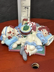Raggedy Ann & Andy Christmas Dreams Sleeping Figur - Bild 1 von 9