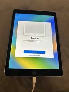 Apple iPad Pro 128GB Wi-Fi 9.7inch Silver Tablet - Picture 1 of 4