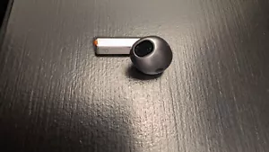 Samsung Galaxy Buds3 SM-R530 True Wireless Bluetooth Right Side Earbud-Silver - Picture 1 of 3