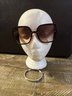 Vince Camuto女式太阳镜 — 第 1/4 张图片