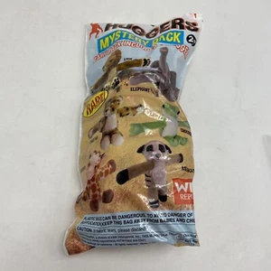 Wild Republic Huggers Safari Slap Bracelet Plush GIRAFFE New Sealed - Picture 1 of 1
