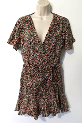Mini Vestido Floral Para Mujer BB Dakota Talla Pequeña Mezcla Algodón/Poliéster Manga Corta Usado en Excelente Condición Foto 1 de 4