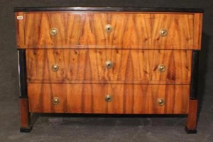 Cómoda Nussbaum Empire Biedermeier alrededor de 1810, sur de Alemania * 2470 - Imagen 1 de 12