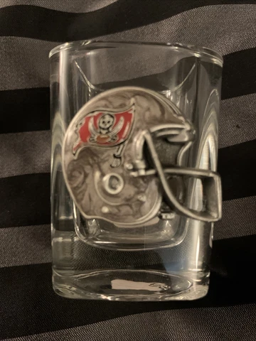 Tampa Bay Buccaneers NFL 2 Oz Clear Shot Glass Helmet with logo Cover