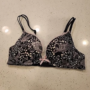 Victorias Secret Very Sexy Push Up Bra 32B Black Underwire Padded - Picture 1 of 3