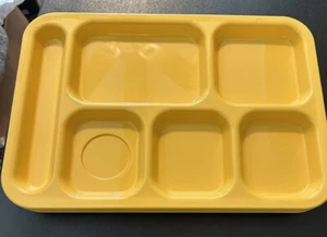 Cafeteria TRAEX Trays Yellow Lunch School Divide 6 Compartments LOT of 5 GUC - Picture 1 of 3