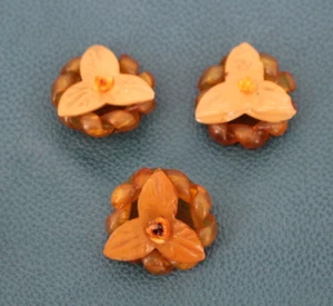 Vintage Bakelite Flower Buttons RoundYellow Gold Art Deco 1930s Lot of 3 Fragile - Picture 1 of 4