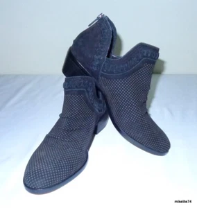 Vince Camuto Palmina Perforated Suede Ankle Boots Black sz 6.5 - Picture 1 of 8