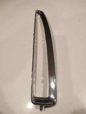 1994-1999 CADILLAC DEVILLE OEM MOLDURA DE LANTERNA TRASEIRA CROMADA PN# 5976656 - Imagem 1 de 3