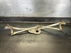 01-05 Volkswagen VW Passat windshield wiper linkage transmission - Picture 1 of 4