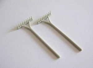 PLAYMOBIL (1209) OUTILS - Lot de 2 Râteaux Beige Vintage - Imagen 1 de 1
