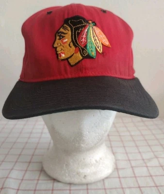 Chicago Blackhawks NHL Cap Hat Red Black Size 7 1/8 Mens Embroidered Starter - Image 1 of 4