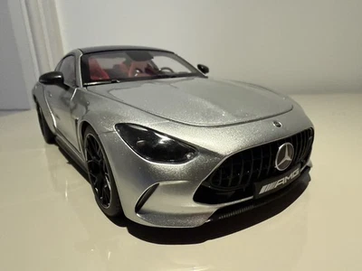 Mercedes Amg Gt NZG 1/18 - Photo 1/4