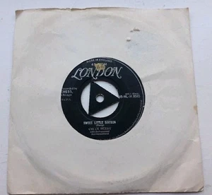 CHUCK BERRY SWEET LITTLE SIXTEEN LONDON UK 45-HL-M 8585 TRI-CENTRE 1958 VG/VG - Picture 1 of 4