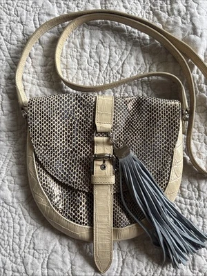 Bandolera de cuero con borla HENRI BENDEL Foto 1 de 4