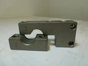 198719 New-No Box; Nordson 504629 Rod Clamp - Picture 1 of 3