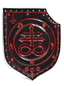PARCHE DE CUERO GENUINO LEVIATHAN CROOS SHIELD (líneas negras y rojas) - Imagen 1 de 3