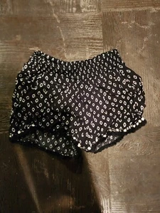 Girls Shorts - Picture 1 of 2