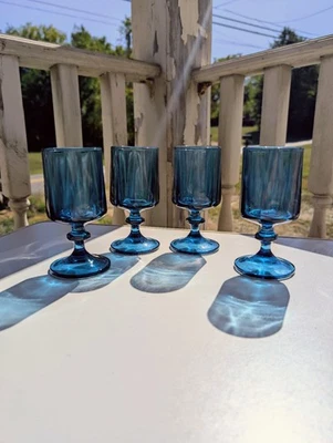 Copas de vino vintage Colony Nouveau Riviera azul verdoso MCM 8 oz 4 piezas Foto 1 de 4