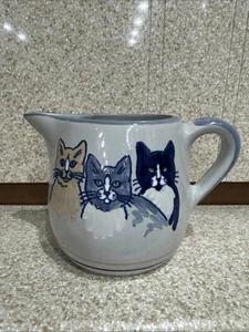 Louisville Stoneware 3 Cats 5.25 Milk Pitcher Made in Kentucky - Picture 1 of 8
