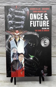Once & Future #1 (BOOM! Studios March 2020) - Picture 1 of 3