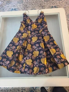 MINIVESTIDO TOPSHOP PRECIOSO DISEÑADOR FLORES DORADAS CÓCTEL NOCHE TALLA 10 - Imagen 1 de 12