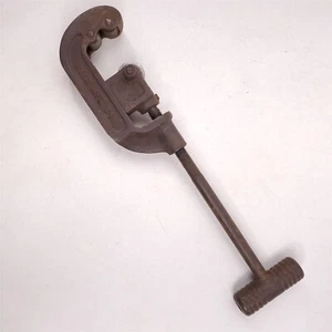 Reed Manufacturing Co. #1 Pipe Cutter - Picture 1 of 8