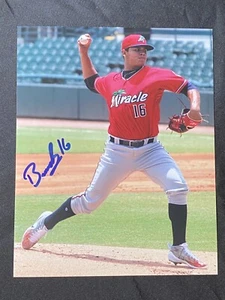 Brusdar Graterol LA Dodgers Miracle Twins Signed Auto Autographed 8x10 Photo - Picture 1 of 3
