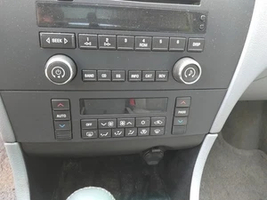07 BUICK LACROSSE Heater A/c Control - Picture 1 of 1