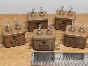 Lote de 5 condensadores rusos PIO MBGO-2 4uF 160V nuevos (mismo lote) MBGO-2 4uF 160V - Imagen 1 de 7