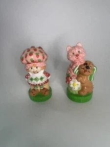 Maestro Artesanal De Colección - Pastel Corto de Fresa / Natillas y Cupcake Plástico Pintado a Mano - Imagen 1 de 9